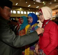 595 ASN di Inhil Dapat Penghargaan Satyalancana Karya Satya, Bupati Inhil: Ingat, Kita Ini Pelayan M