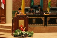 Begini Sambutan Gubernur Riau Pada Acara Rapat Paripurna DPRD