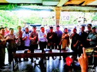 Pilkades Serentak, Bupati dan Kapolres Kampar Tinjau Sejumlah TPS