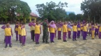 Tanamkan Jiwa Patriotisme Babinsa Koramil 09/Lgm Kodim 0313/Kpr Beri Materi Wasbang dan PBB