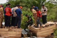 Kolonel Inf Dwi Suharjo Meninjau Kanal Block Di Kabupaten Bengkalis