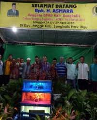 Warga sambutan angota DPRD H Asmara reses di Rw 03 desa pinggir dengan tampilan beda