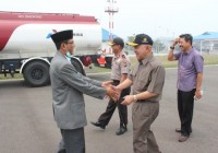 Plt Gubernur Riau Kunjungi Posko Karlahut Bandara Japura