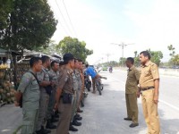 SatPol PP Kampar Bersama Kades Tambang, Tertibkan Pedagang Nenas 