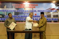 Pemkab Inhil Peroleh Opini WTP BPK Riau, Bupati Wardan Sebut Ini Adalah 'Kado Terindah' Milad Inhil 