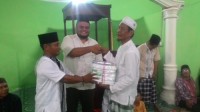 BERALIH KE DESA KADUR, CAMAT RUPAT UTARA AKRAB MENYAPA MASYARAKAT