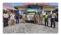 Warga Kecamatan Kerinci Kanan Siak Terima Sembako dan BLT Kemensos