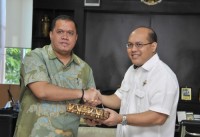 Bupati Yopi Arianto Sampaikan LKPD Tahun 2015 ke BPK RI Perwakilan Riau