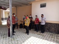 Plh Bupati Bengkalis Tinjau Kesiapan RSUD Mandau Rujukan Penanganan Covid-19 Di Kabupaten Bengkalis.