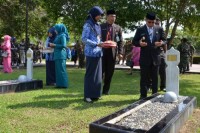Peringati Harkitnas, Muhammad Pimpin Apel Di Taman Makam Pahlawan Kesuma Kesatria Bengkalis