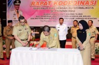 Bupati Bengkalis Tanda Tangani MoU Optimalisasi JKN-KIS