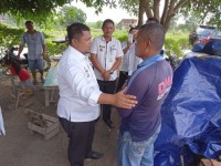 Camat Mandau Serahkan Bantuan Korban Kebakaran Warga Pematang Pudu