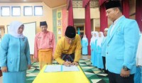 Sempena Peringatan HAN 2017,  Bupati Wardan Lantik Pengurus Himpaudi Inhil Periode 2016 - 2020
