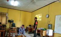  Babinsa Koramil 09/Lgm Kodim 0313/Kpr Sosialisasi kan Penerimaan TNI AD Ke Sekolah
