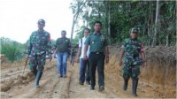 Kasrem 031/Wirabima Tinjau Langsung Dampak TMMD Bagi Suku Talang Mamak
