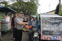 Kapolda Sumut berikan tali asih kepada abang biroe
