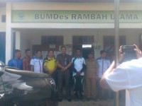 BPM Bangdes Riau dan BPMPD Rohul Lakukan Evalusai dan Monitoring BUMDes di Rambah Utama