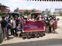 IKAPTK Peduli Sesama Hadapi Covid-19 Serahkan 100 Paket Sembako 