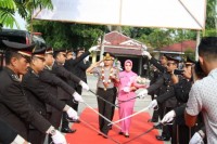 Sambut Kapolres Kampar Baru, Anggota Polres Gelar Acara Tradisi Pedang Pora