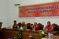 Diikuti Puluhan Fungsionaris Partai, Kesbangpol Riau Gelar Pendidikan Budaya Politik