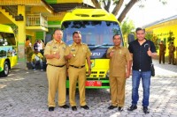 Sergai Terima Bantuan Hibah 4 Unit Micro Bus 