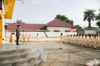 Bupati Labuhanbatu Berikan Bantuan Kepada Karyawan PDAM Korban Kebakaran