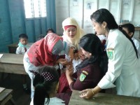1.315 Siswa SD Dipalika Diberikan Imunisasi Campak