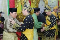 Bupati Rohul Hadiri Penabalan Gelar Adat Gubri Dan Wagubri