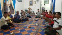 Warga Desa Bukit Kerikil Minta Urusan KTP Dan Bayar Pajak Petugas Jemput Ke Desa.
