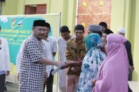 Bupati Kampar serahkan Zakat dan Bantuan Operasional Markaz Islami Bangkinang