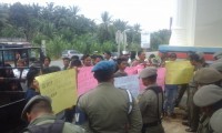 Diduga lakukan Mal praktek RSUD Kotapinang di Demo 