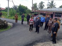 Bupati Tinjau Pembangunan Jalan Dan Drainase Di Mandau-- Pembangunan Infrastruktur Tetap Digesa
