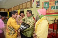 Suasana Haru Selimuti Acara Pisah Sambut Bupati 