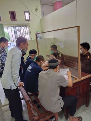 4 Tersangka Kasus Korupsi Peningkatan Jalan Teluk Jering, Kejari Kampar Terima Penyerahan Tahap II