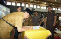 Bupati Inhil Tandatangani NPHD dan Nota Kesepakatan dengan Sejumlah Institusi Negara 
