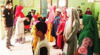 Puskesmas Negri Lama Berbagi Dengan Anak Yatim