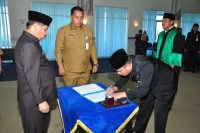Tingkatkan Pelayanan, Ini Pesan Bupati Bengkalis Kepada Kadisdukcapil