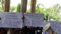 Masyarakat tuntut Bupati HM.Harris,Desa Ransang gelap gulita tak ada PLN...... !!!