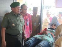 Pencanangan TNI KB-KES RIAU 2016 di Rohul Diwarnai Berbagai Kegiatan Bakti Sosial