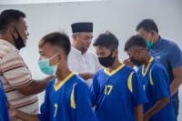 Bupati Labuhanbatu Melepas Keberangkatan Tim SSB Labuhanbatu U-13 ke Tebing Tinggi