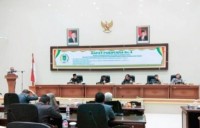 Asisten III Setda Inhil Hadiri Paripurna Pengesahan Perubahan RPJMD 2013-2018