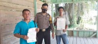 Personil Polsubsektor Pelalawan Giat Optimalisasi Himbauan Bahaya Karhutla Kepada Warga