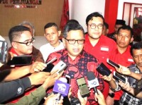 Hasto Kristianto: mengimbau agar seluruh kantor DPC PDIP digunakan juga untuk kegiatan masyarakat