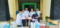 Disbunakkeswan Kampar Serahkan Bantuan ke Dinkes Kampar Untuk Mencegah Covid-19