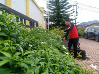 Camat Rantau Utara Laksanakan Program Bersih Bersih