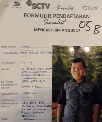 Raples mengisi formulir pendaftaran Sinemart mencari bintang Tahun 2017