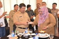 Bupati Amril Dapat Surprise dari Karyawan Chevron
