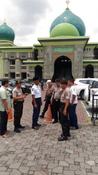 Aman Saat Beribadah, Polresta Pekanbaru Siagakan Personilnya di mesjid – Mesjid