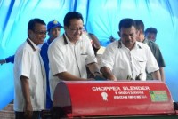 Ketua DPD RI, H Irman Gusman, SE,MBA Kunjungi RTMPE Kubang Jaya Siak Hulu Kampar