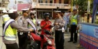 Operasi Simpatik Siak 2016, Polres Rohul Bagi-bagi Souvenir Balpoin Antik